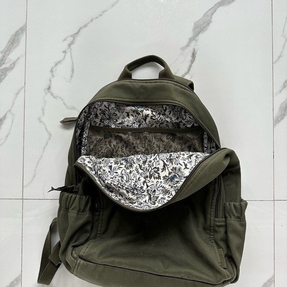 Vera Bradley XL Campus Backpack in Climbing Ivy Green, used, good condition. main image 6